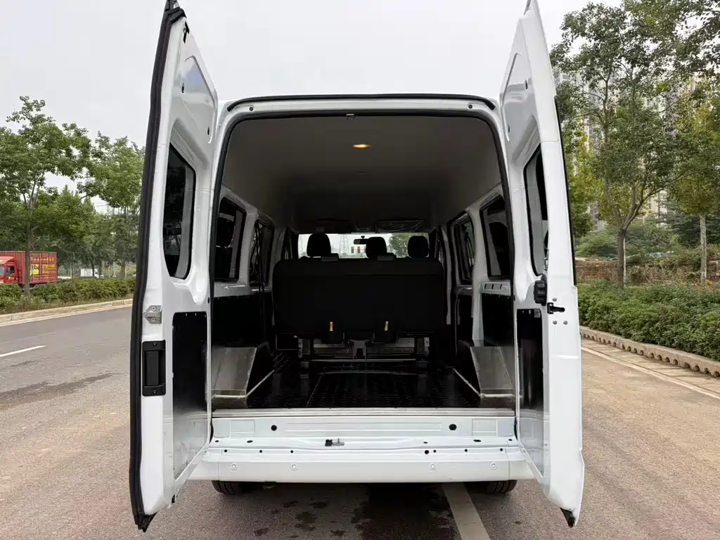 JMC JMC Fushun — миниатюра 11