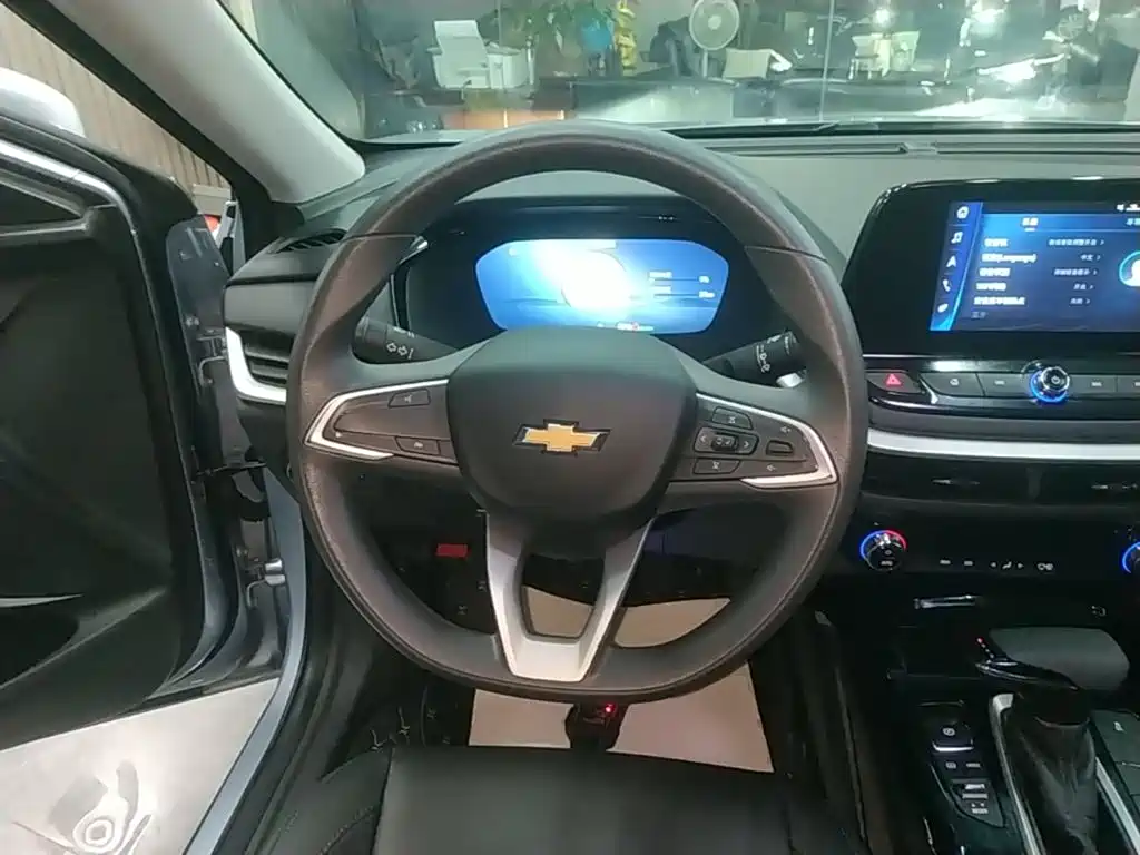 Chevrolet Menlo — миниатюра 11