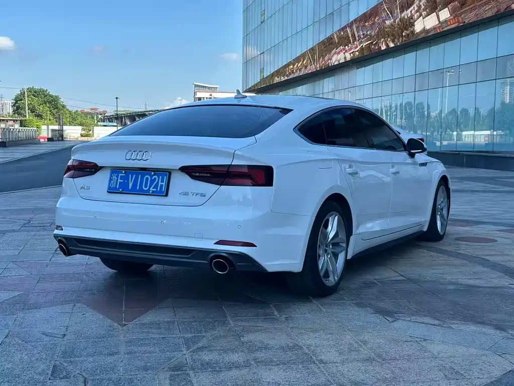 Audi A5 (Import) — миниатюра 7