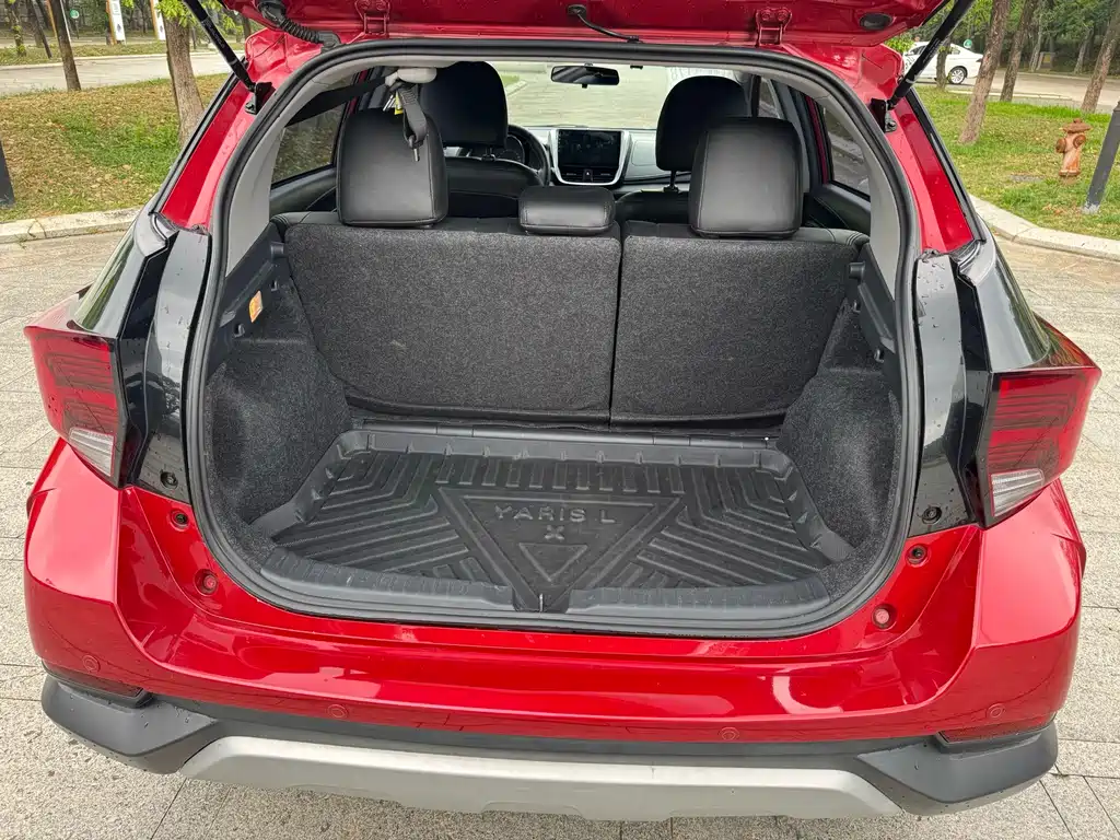 Toyota Yaris L - фото 14