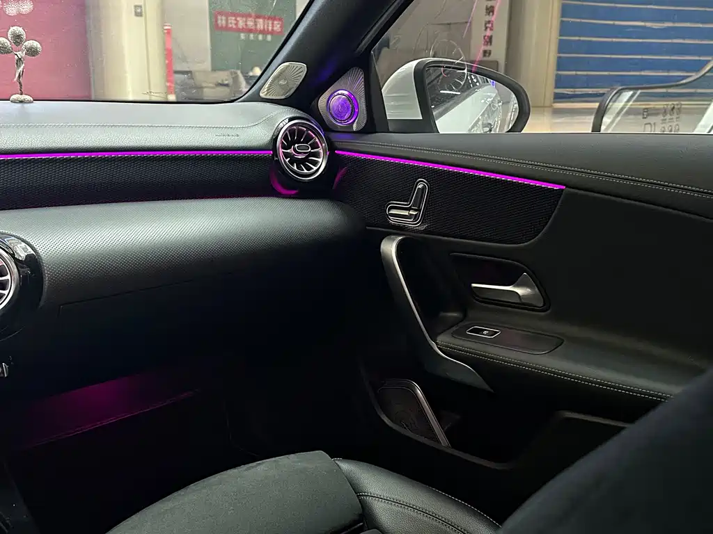 Mercedes-Benz A-Class — миниатюра 16