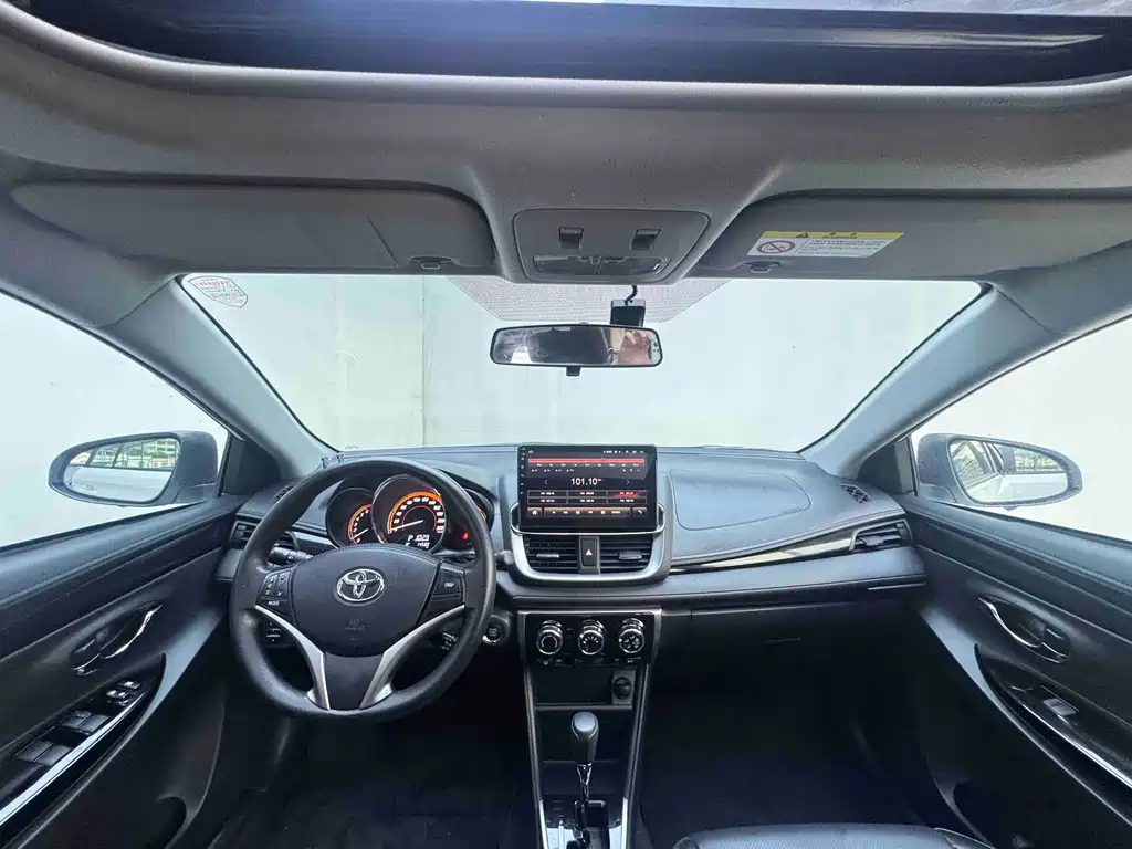 Toyota Yaris L — миниатюра 15