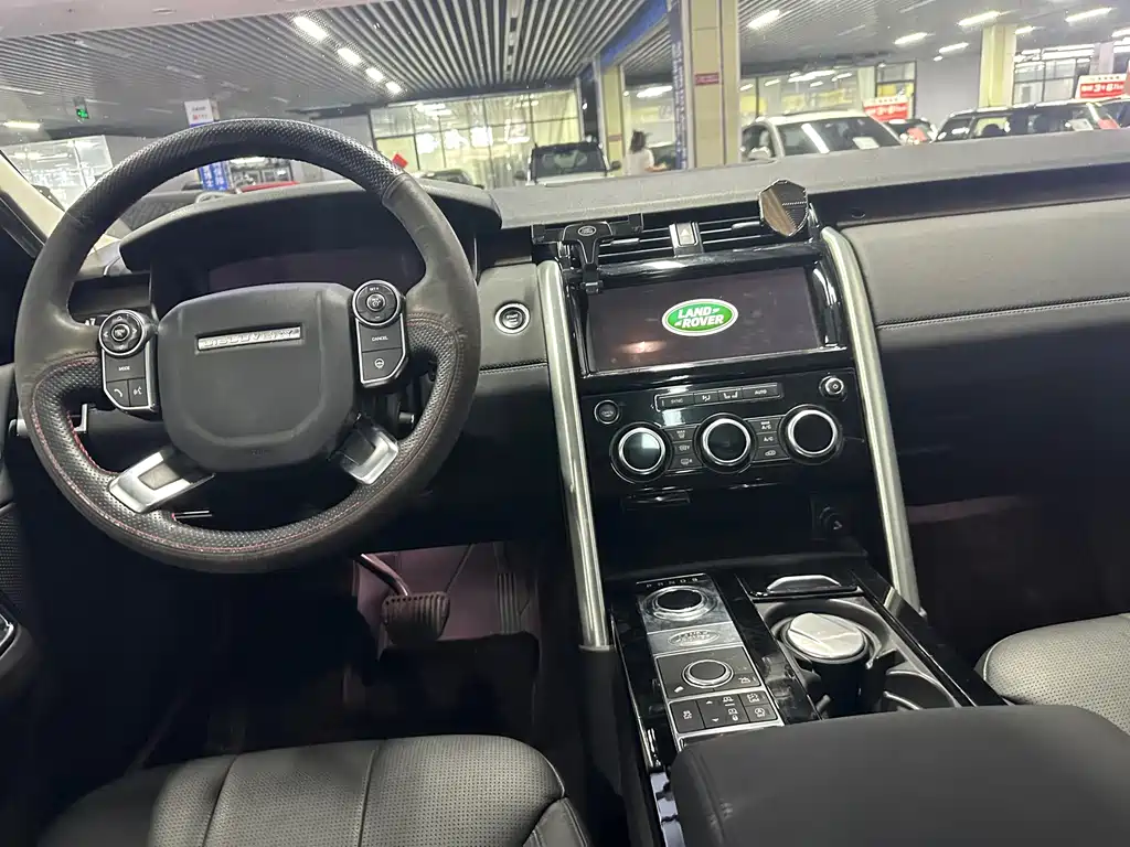 Land Rover Discovery — миниатюра 6