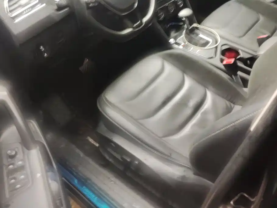 Volkswagen Tiguan L — миниатюра 9