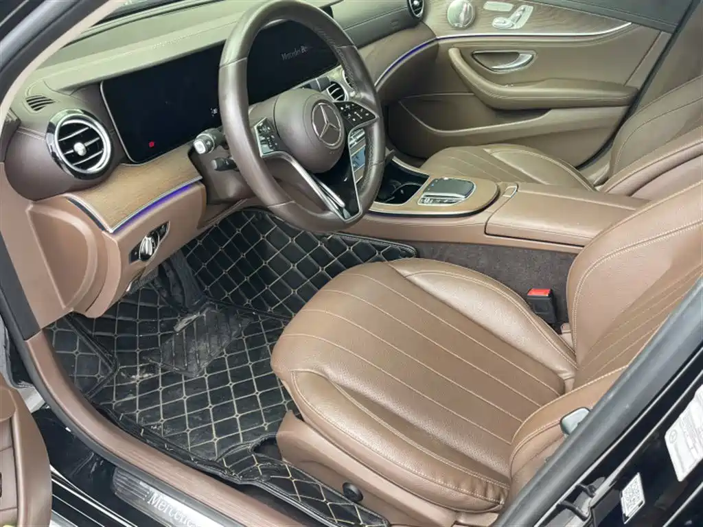 Mercedes-Benz E-Class — миниатюра 4