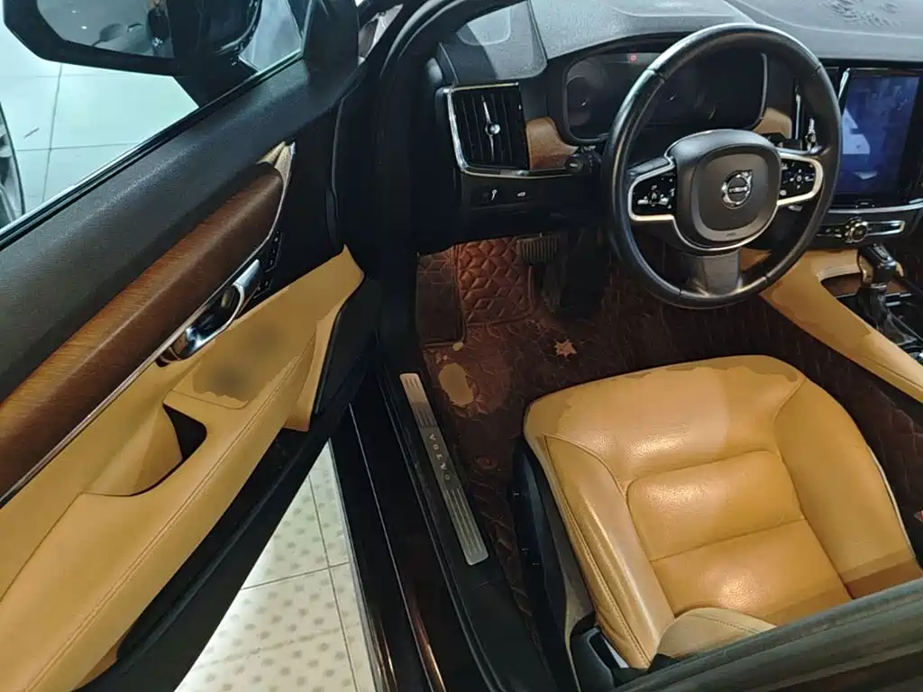 Volvo S90 2019 T5