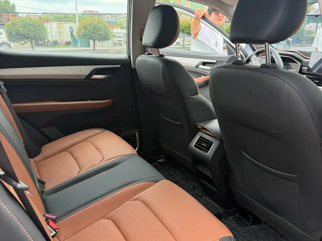 Geely Vision X6 — миниатюра 4
