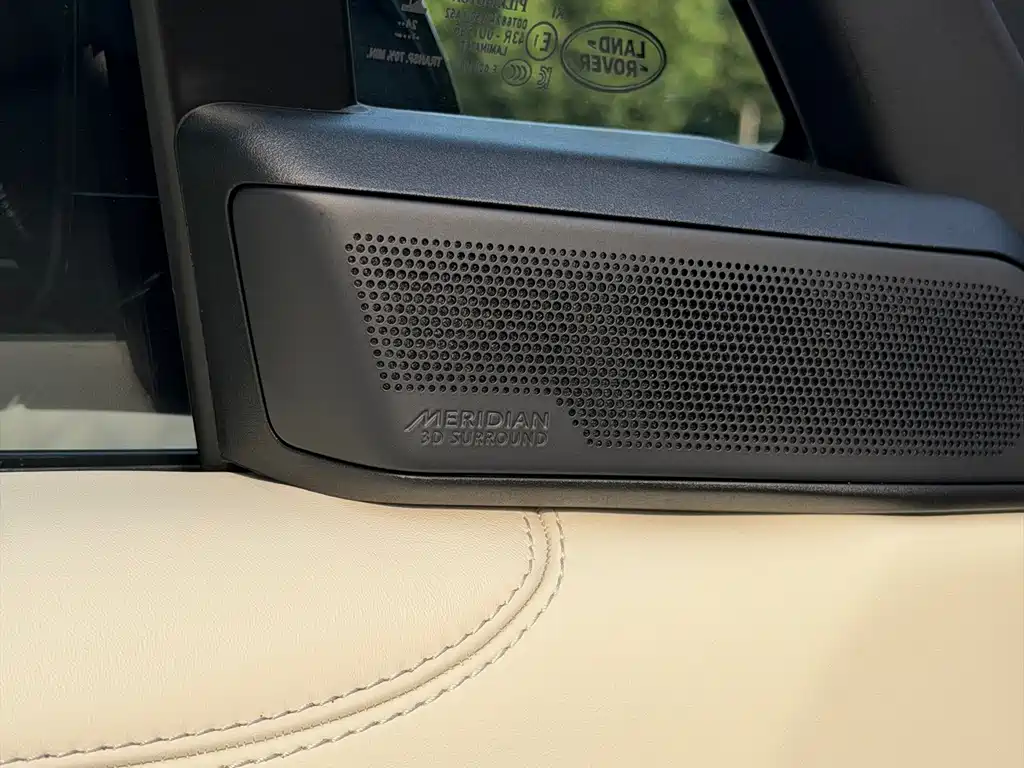 Land Rover Range Rover — миниатюра 22