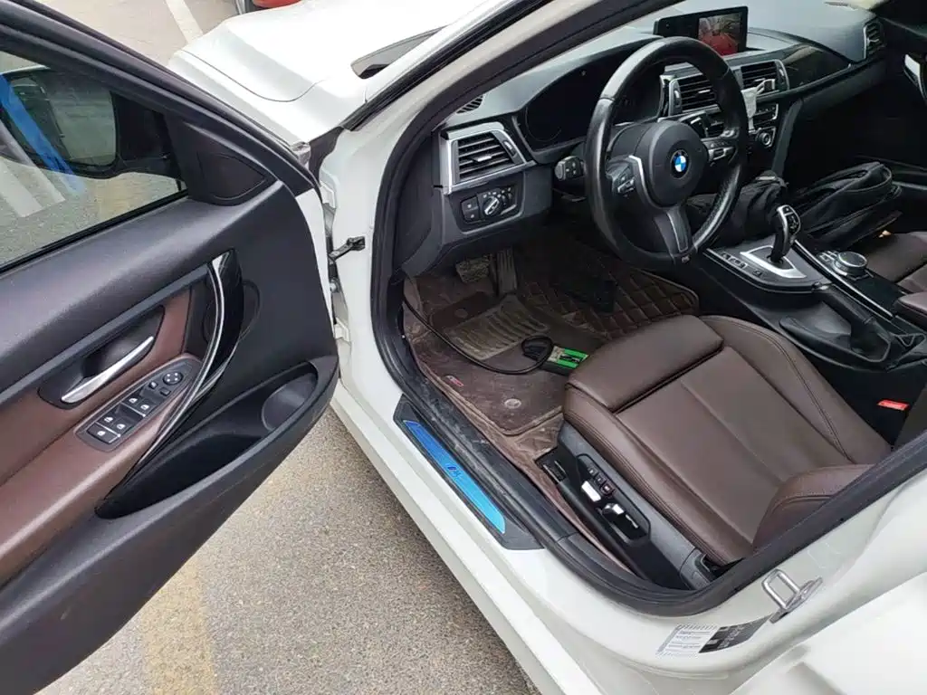 BMW 3 Series — миниатюра 16