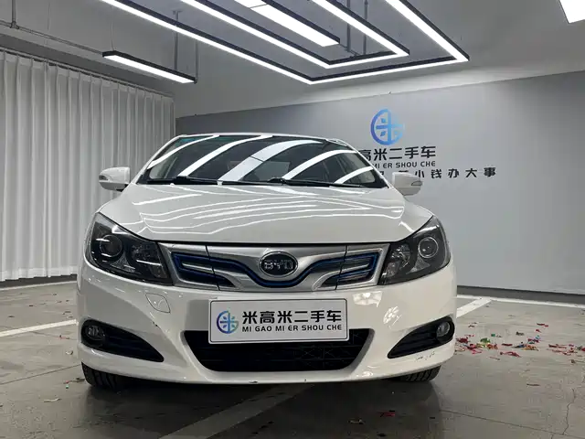 BYD E5 2016