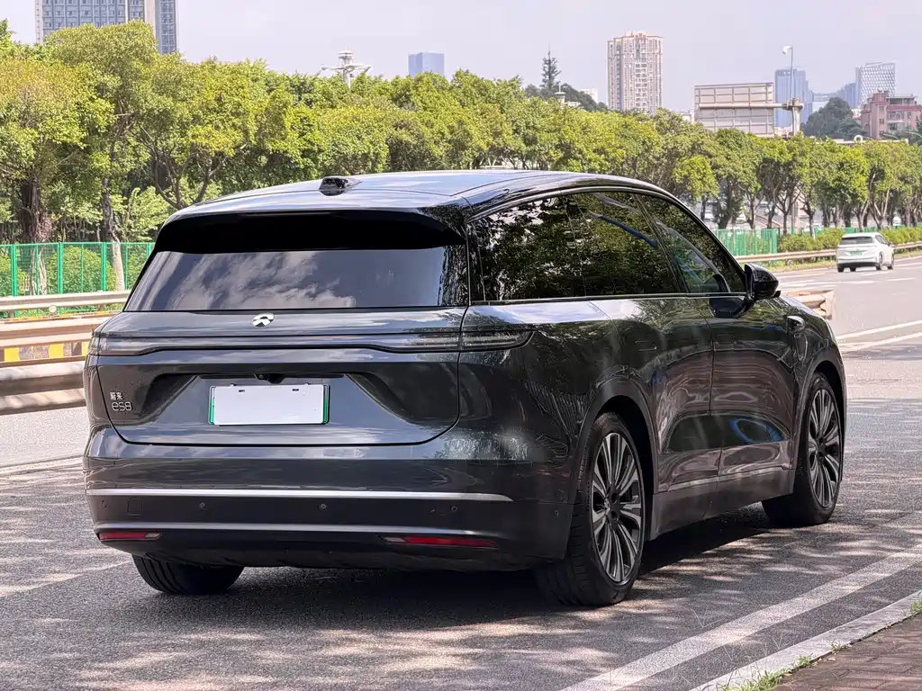 NIO ES8 — миниатюра 5