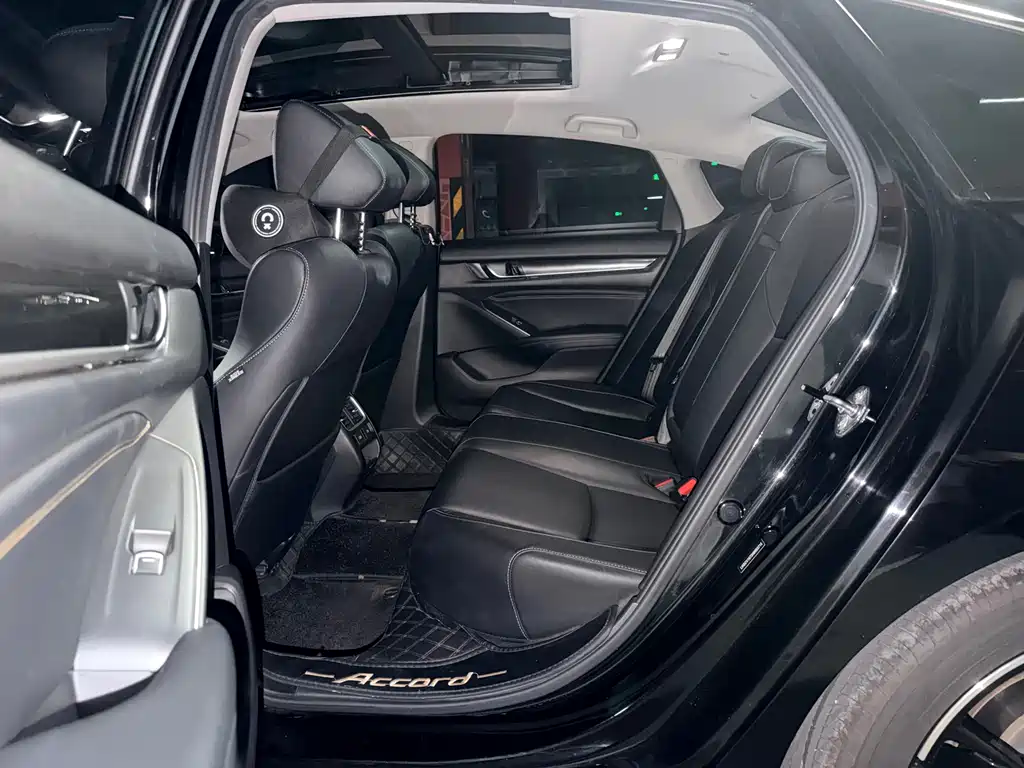 Honda Accord — миниатюра 6