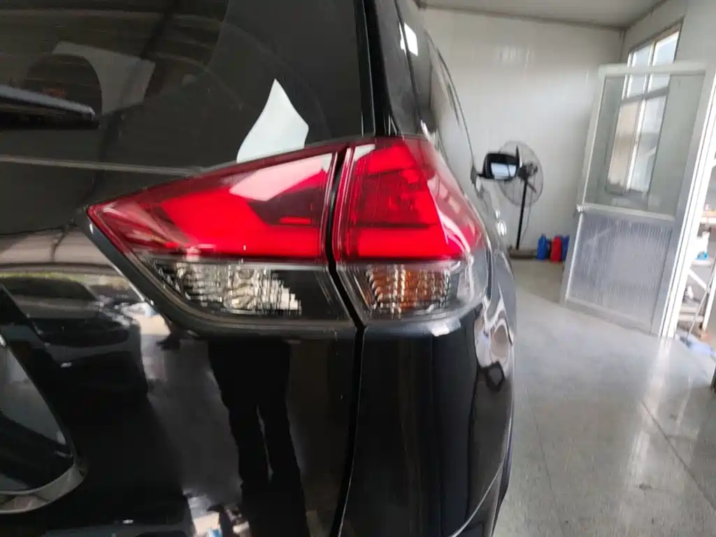 Nissan X-Trail — миниатюра 8