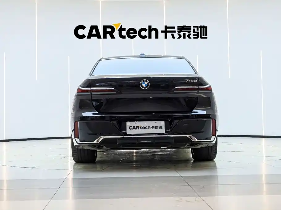 BMW 7 Series — миниатюра 2