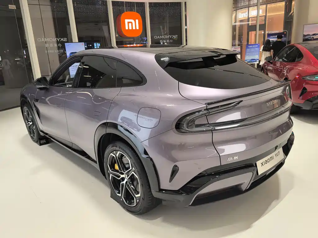 Xiaomi YU7 — миниатюра 7