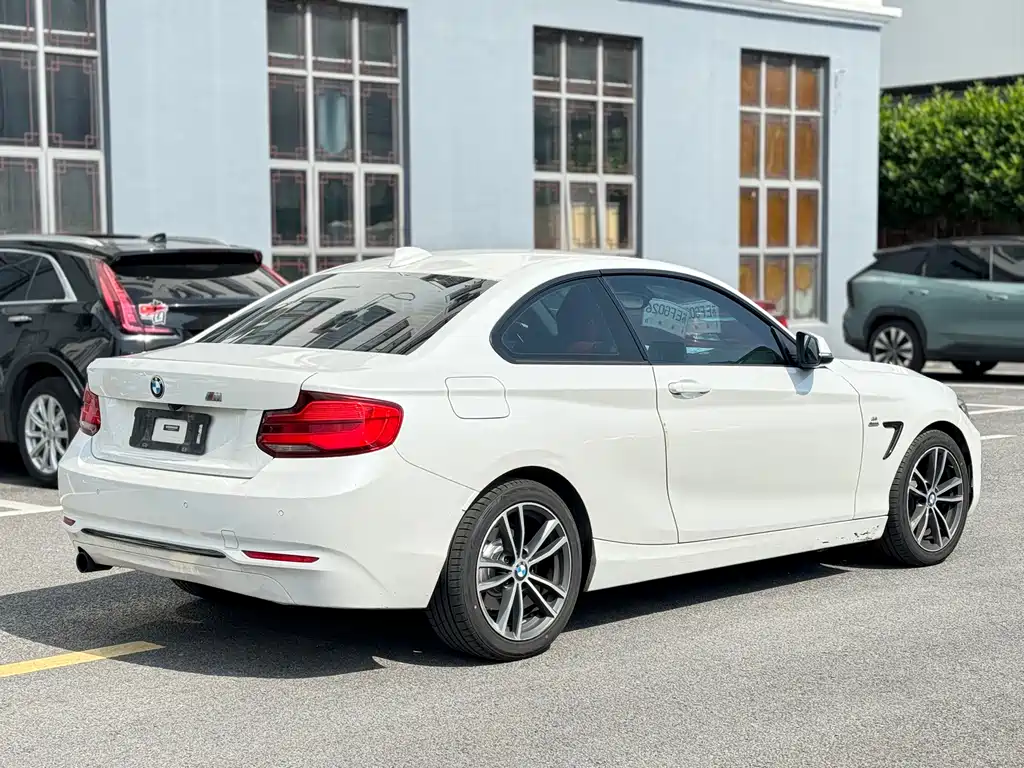 BMW 2 Series 2 2018 220i Sport