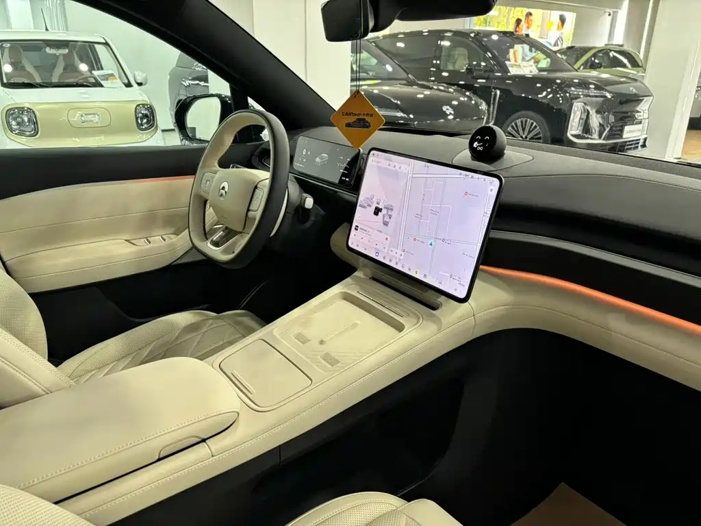 NIO ES6 — миниатюра 31
