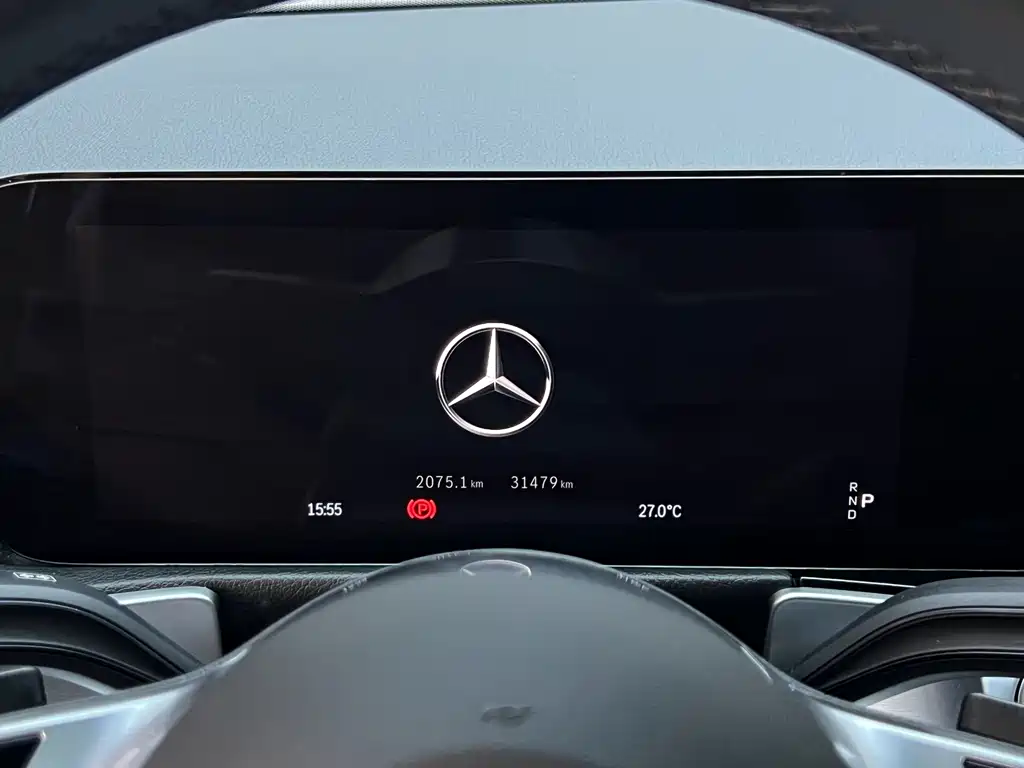 Mercedes-Benz GLB — миниатюра 9