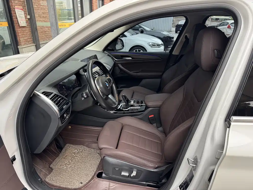BMW X3 — миниатюра 7