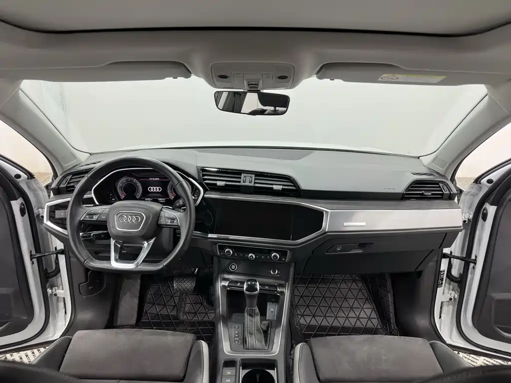Audi Q3 — миниатюра 5