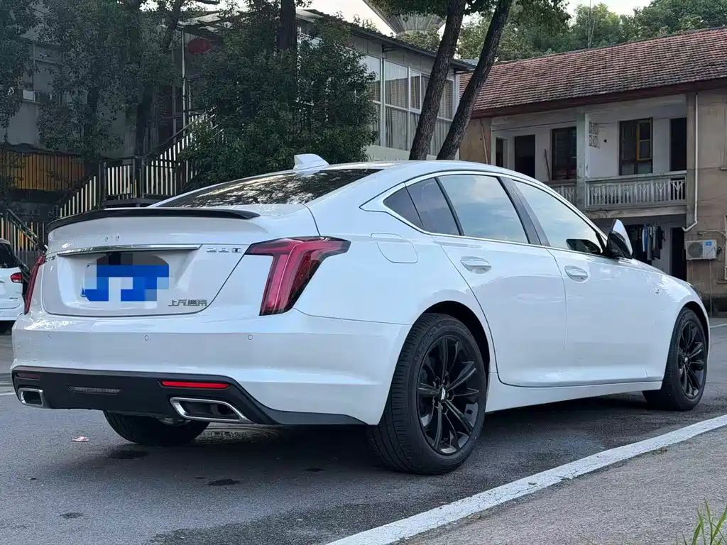 Cadillac CT5 — миниатюра 9