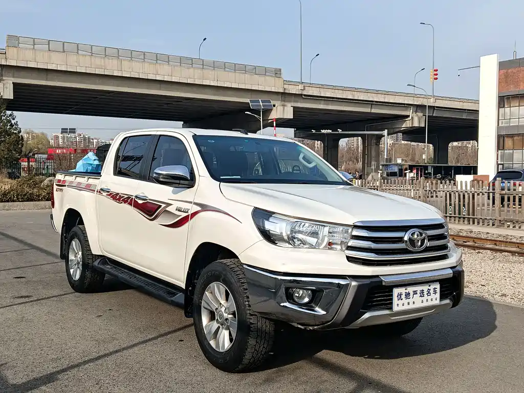 Toyota Hilux 2019 2.7L AT
