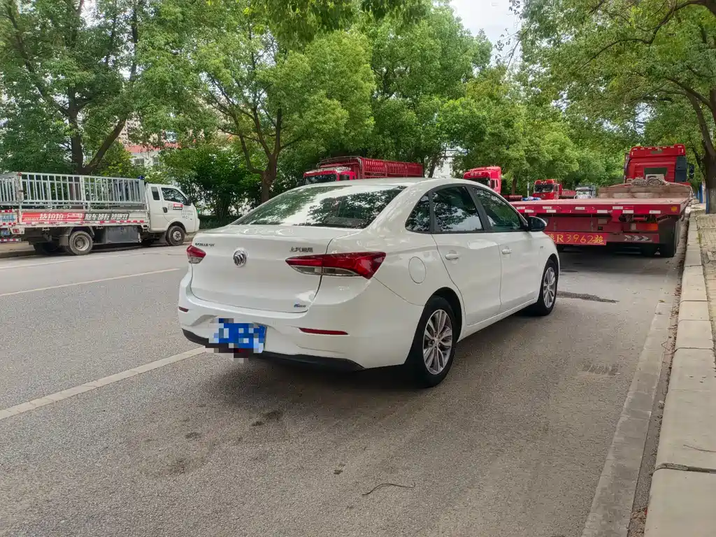 Buick Excelle — миниатюра 8