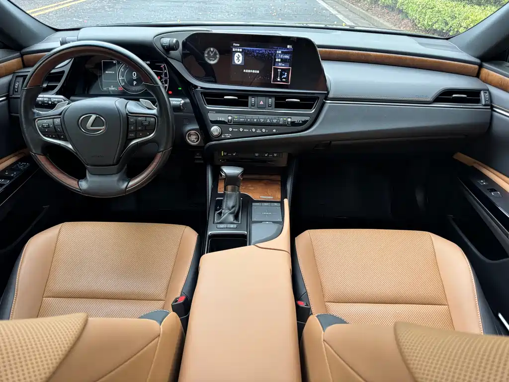 Lexus ES — миниатюра 14
