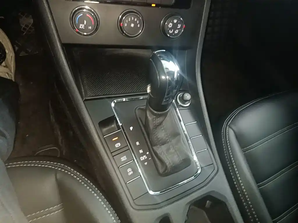Volkswagen Bora — миниатюра 14