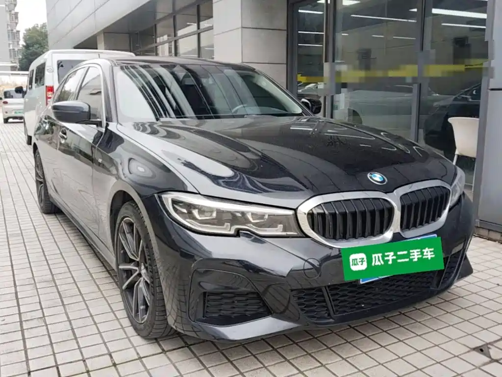 BMW 3 Series — миниатюра 4