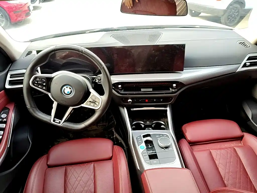BMW i3 — миниатюра 10