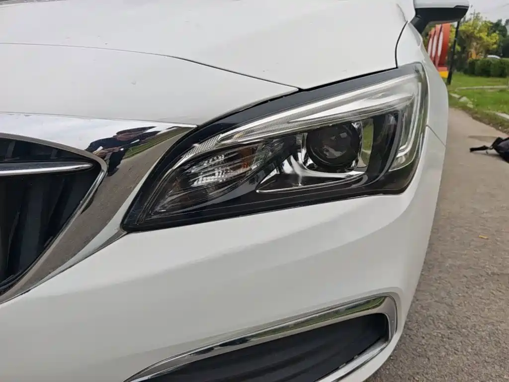 Buick Verano — миниатюра 24