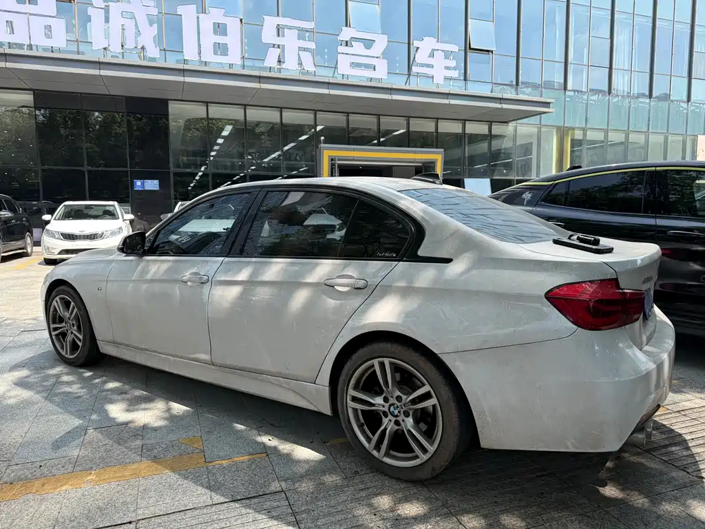 BMW 3 Series — миниатюра 7