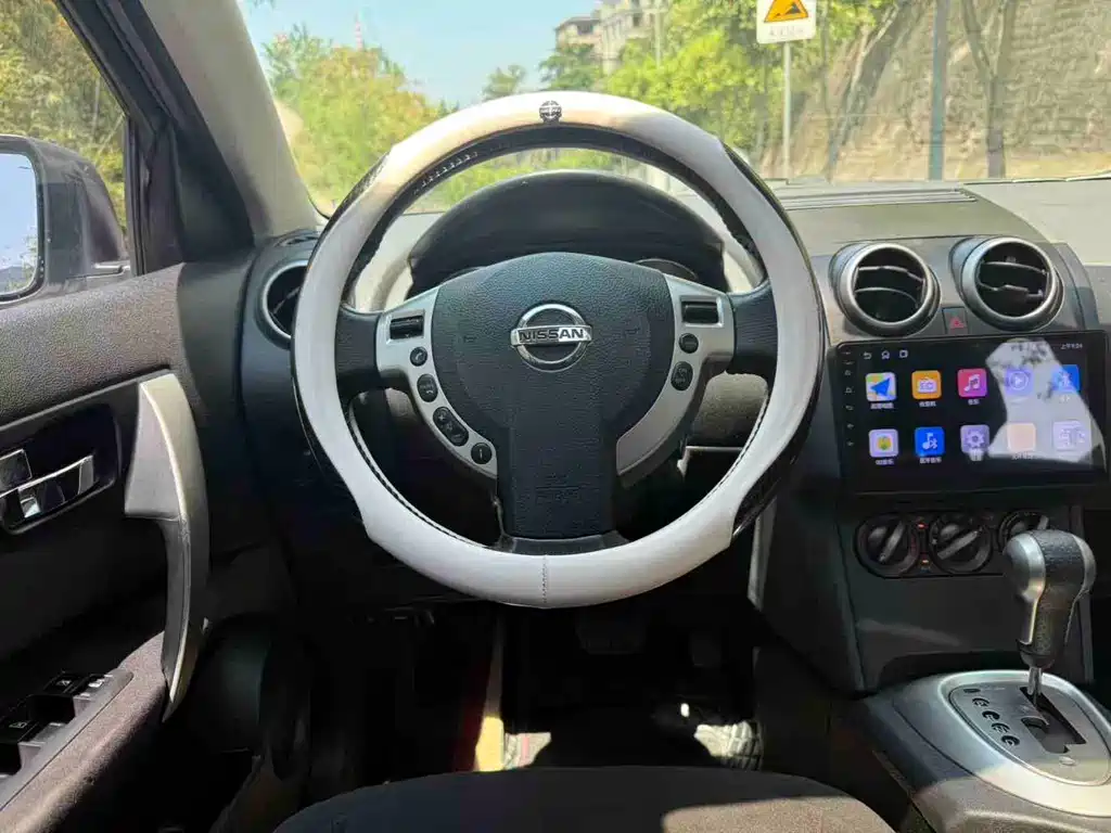 Nissan Qashqai — миниатюра 6
