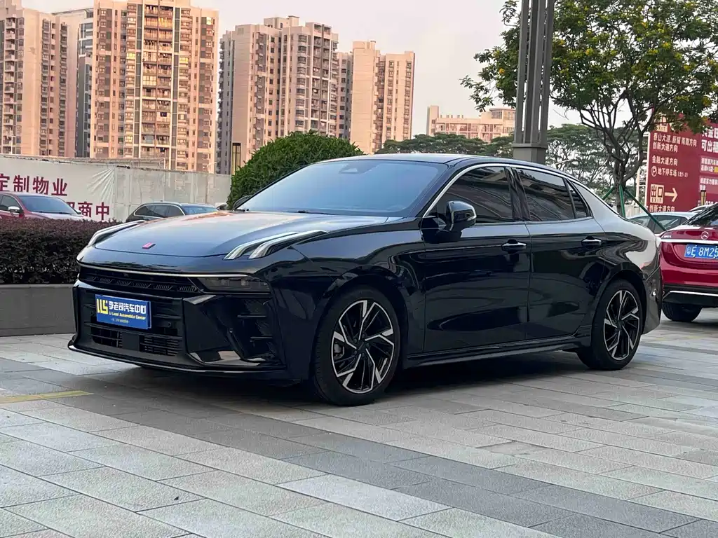 2025 Lynk & Co 03 - zdjęcie 1 z 9