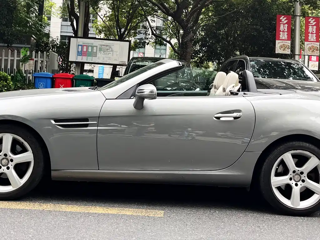 Mercedes-Benz SLK-Class — миниатюра 7