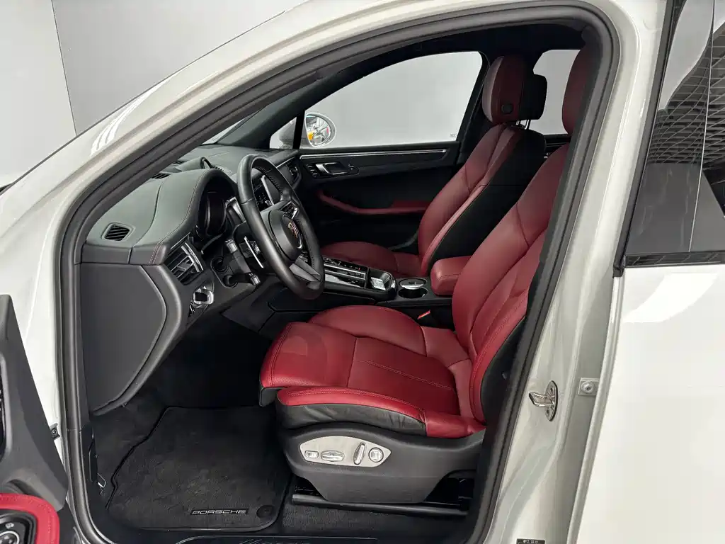 Porsche Macan — миниатюра 12