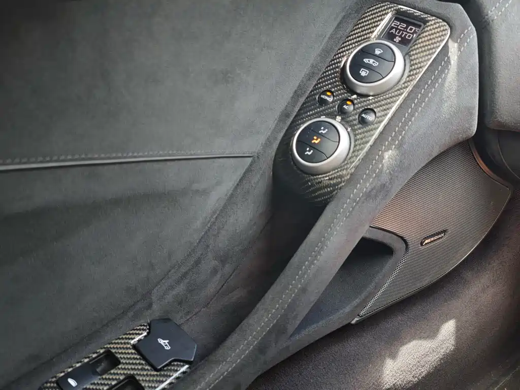 McLaren 650S 2014 3.8T Spider