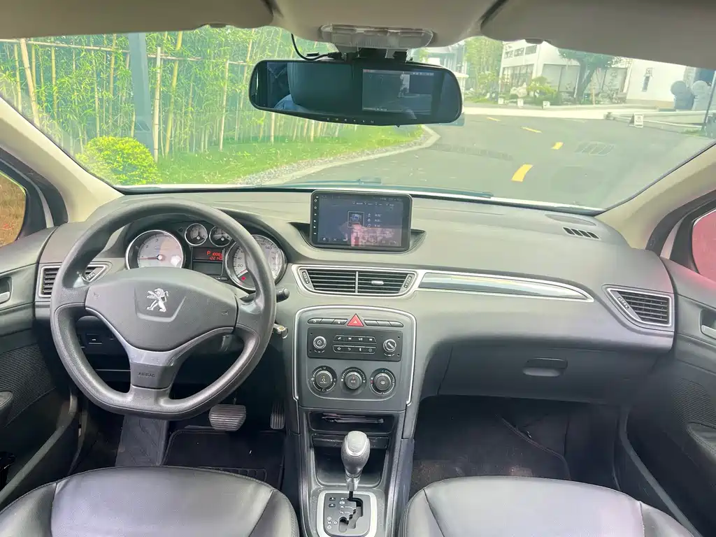 Peugeot 308 — миниатюра 9
