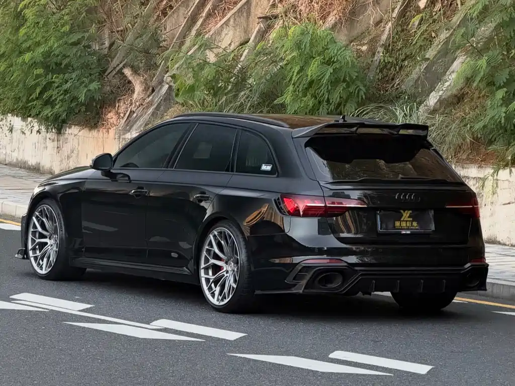 Audi RS 4 — миниатюра 5
