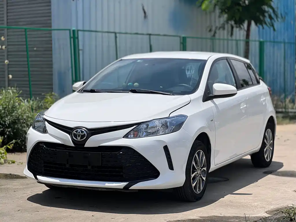Купить Toyota Vios FS