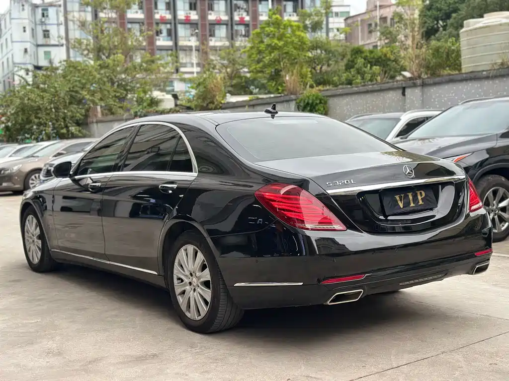 Mercedes-Benz S-Class — миниатюра 7