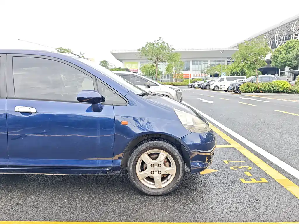 Honda Fit — миниатюра 26