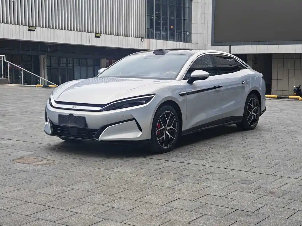 Byd 汉L 2025