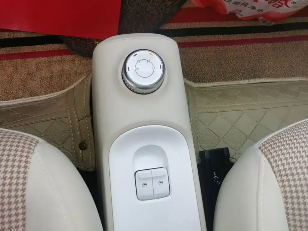 Wuling MINIEV — миниатюра 14