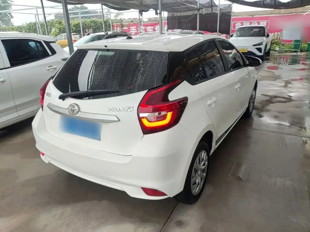Toyota Vios FS — миниатюра 7