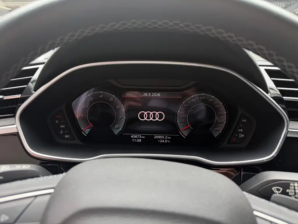 Audi Q3 — миниатюра 6