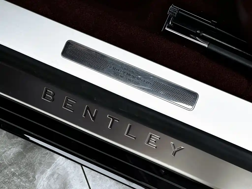 BENTLEY FLYING