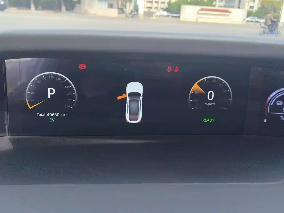 Changan UNI-V iDD — миниатюра 14
