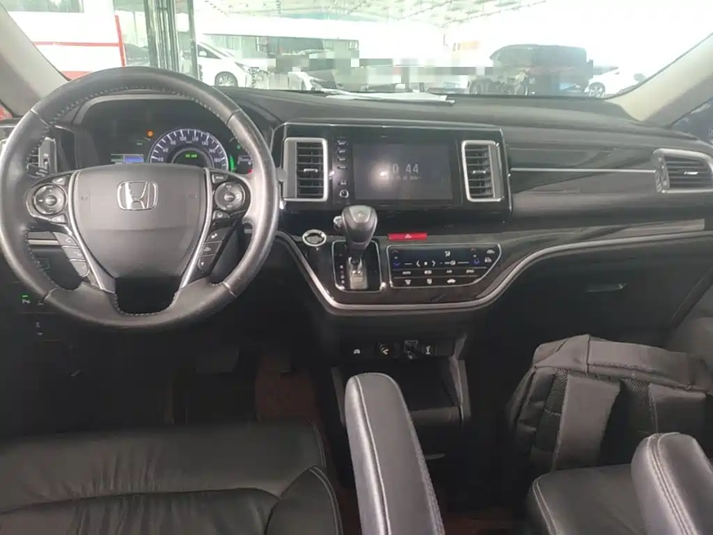Honda Elysion — миниатюра 10